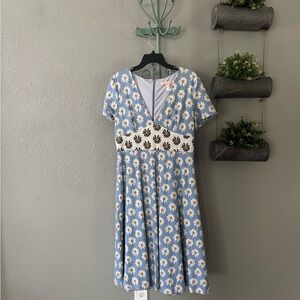 Hutch Blue and White Floral Dress size L NWOT